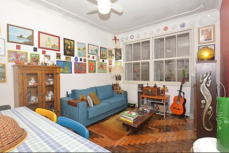 Sala de apartamento para alugar com 3 quartos, 85m² em Moinhos de Vento, Porto Alegre