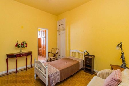 Quarto 2 de apartamento para alugar com 2 quartos, 121m² em Floresta, Porto Alegre