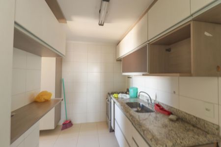 Apartamento para alugar com 77m², 3 quartos e 2 vagasCozinha e Área de Serviço