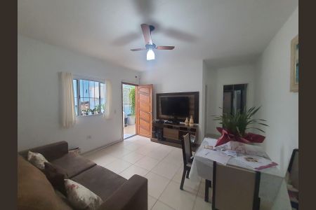 Casa à venda com 3 quartos, 240m² em Jardim Ocara, Santo André