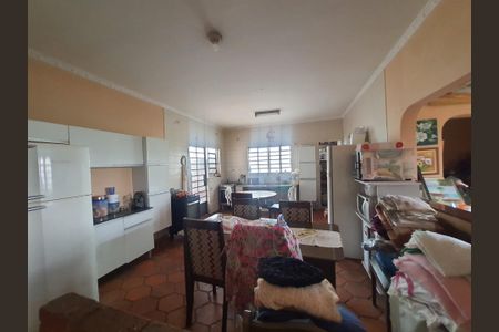 Casa à venda com 2 quartos, 240m² em Vila Alice, Santo André