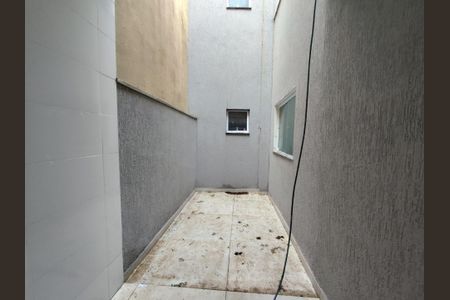 Casa à venda com 98m², 3 quartos e 2 vagas