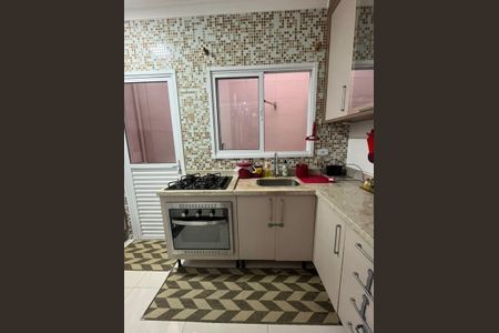 Apartamento à venda com 2 quartos, 54m² em Vila Gilda, Santo André