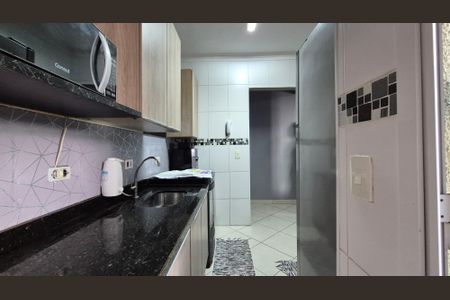 Casa à venda com 67m², 2 quartos e 1 vagaCozinha 