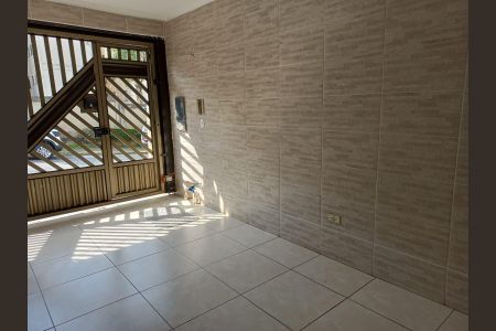 Casa à venda com 220m², 4 quartos e 2 vagas