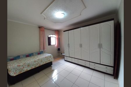 Casa à venda com 220m², 4 quartos e 2 vagas