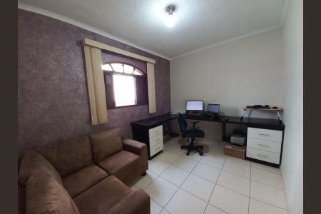 Casa à venda com 4 quartos, 220m² em RP3 (Regiões de Planejamento), Santo André