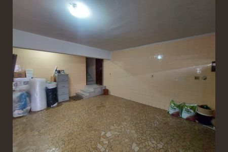 Casa à venda com 2 quartos, 198m² em Vila Linda, Santo André