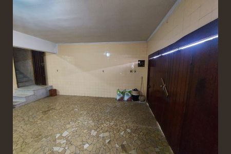 Casa à venda com 2 quartos, 198m² em Vila Linda, Santo André