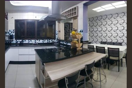 Casa à venda com NaN quartos, m² em Vila Humaita, Santo André