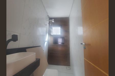 Casa à venda com 132m², 3 quartos e 1 vaga