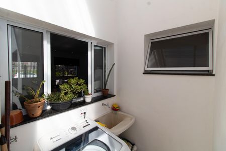 Casa à venda com 200m², 3 quartos e 4 vagasÁREA DE SERVIÇO