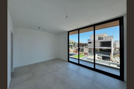 Casa de condomínio à venda com 230m², 3 quartos e 1 vagaSuíte 1