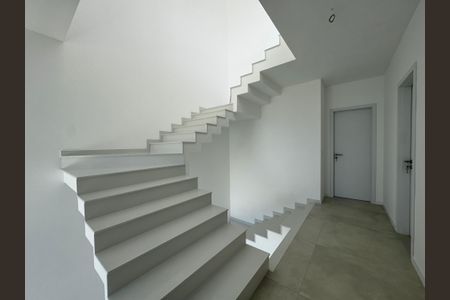 Casa de condomínio à venda com 230m², 3 quartos e 1 vagaCorredor