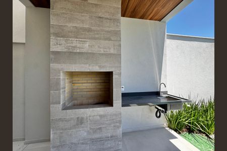 Casa de condomínio à venda com 230m², 3 quartos e 1 vagaÁrea Gourmet