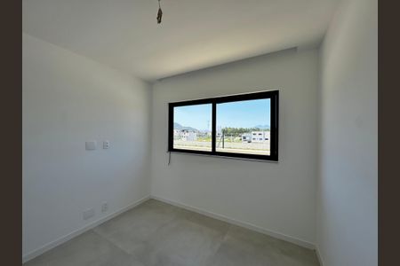 Casa de condomínio à venda com 230m², 3 quartos e 1 vagaQuarto 