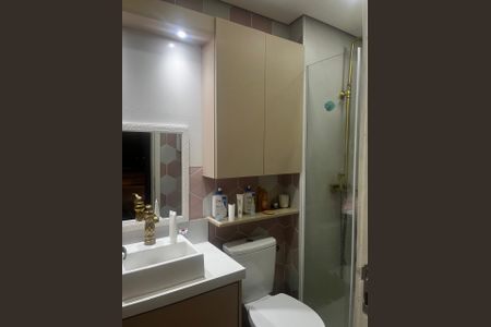 Banheiro de apartamento para alugar com 2 quartos, 49m² em Bela Vista, São Paulo