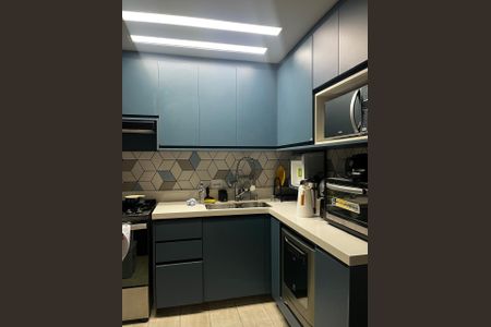 Cozinha de apartamento para alugar com 2 quartos, 49m² em Bela Vista, São Paulo
