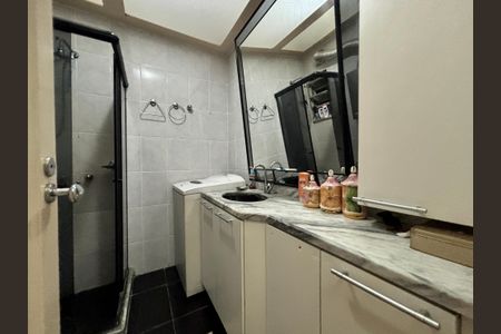 Apartamento à venda com 39m², 1 quarto e sem vaga Apartamento à venda com 39m², 1 quarto e sem vagaBanheiro social