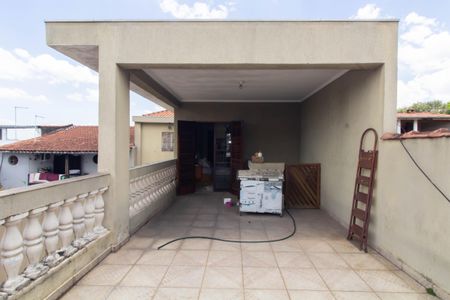 Casa à venda com 150m², 2 quartos e 2 vagas Casa à venda com 150m², 2 quartos e 2 vagassacada