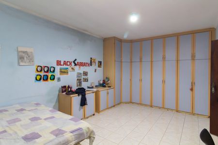 Casa à venda com 150m², 2 quartos e 2 vagas Casa à venda com 150m², 2 quartos e 2 vagasQuarto 1