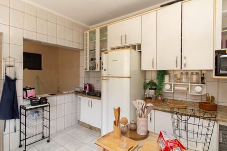 Casa à venda com 150m², 2 quartos e 2 vagas Casa à venda com 150m², 2 quartos e 2 vagasCozinha
