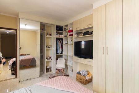 Suíte de casa à venda com 2 quartos, 150m² em Jardim Lageado, São Paulo