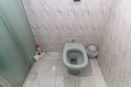 Casa à venda com 150m², 2 quartos e 2 vagas Casa à venda com 150m², 2 quartos e 2 vagasBanheiro 3