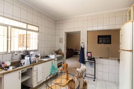 Casa à venda com 150m², 2 quartos e 2 vagas Casa à venda com 150m², 2 quartos e 2 vagasCozinha