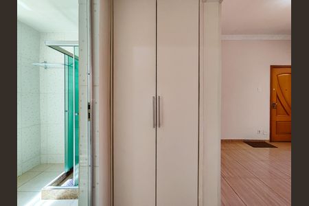 Apartamento para alugar com 65m², 2 quartos e sem vaga Apartamento para alugar com 65m², 2 quartos e sem vagaCorredor