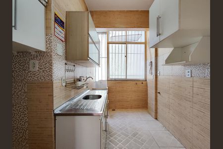Apartamento para alugar com 65m², 2 quartos e sem vaga Apartamento para alugar com 65m², 2 quartos e sem vagaCozinha e Área de Serviço