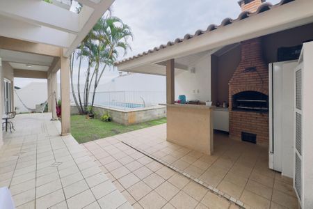 Casa de condomínio para alugar com 570m², 8 quartos e 6 vagas Casa de condomínio para alugar com 570m², 8 quartos e 6 vagasÁrea comum