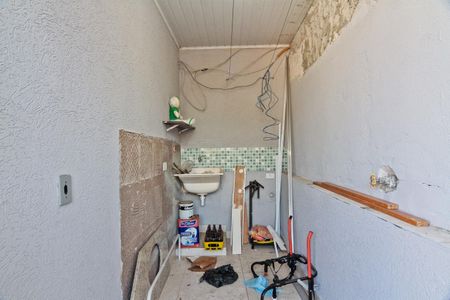Casa para alugar com 70m², 2 quartos e 1 vagaÁrea de Serviço