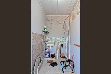 Casa para alugar com 70m², 2 quartos e 1 vagaÁrea de Serviço