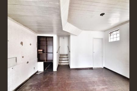 Casa à venda com 4 quartos, 220m² em Santa Lúcia, Belo Horizonte