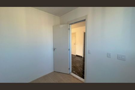 Apartamento para alugar com 3m², 2 quartos e sem vagaQuarto 2
