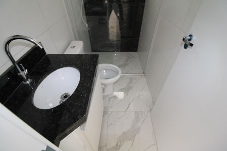 Banheiro de apartamento à venda com 1 quarto, 38m² em Parque Peruche, São Paulo