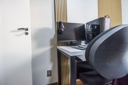 Apartamento à venda com 80m², 3 quartos e 2 vagasQuarto 2