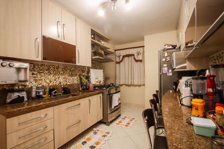 Apartamento à venda com 110m², 3 quartos e 2 vagas Apartamento à venda com 110m², 3 quartos e 2 vagasCozinha