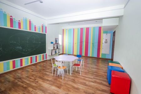 Apartamento à venda com 110m², 3 quartos e 2 vagas Apartamento à venda com 110m², 3 quartos e 2 vagasBrinquedoteca