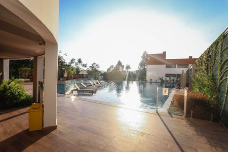 Apartamento à venda com 110m², 3 quartos e 2 vagas Apartamento à venda com 110m², 3 quartos e 2 vagasÁrea comum - Piscina