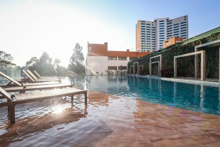 Apartamento à venda com 110m², 3 quartos e 2 vagas Apartamento à venda com 110m², 3 quartos e 2 vagasÁrea comum - Piscina