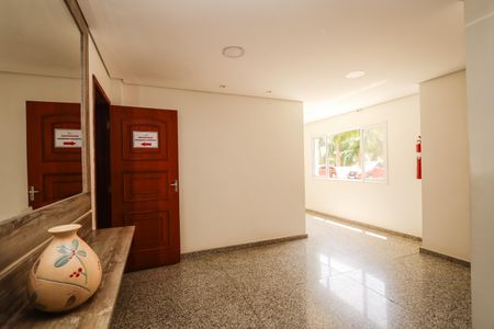 Apartamento à venda com 110m², 3 quartos e 2 vagas Apartamento à venda com 110m², 3 quartos e 2 vagasHall de Entrada