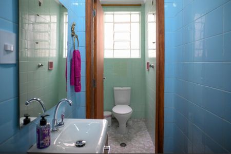 Casa à venda com 116m², 2 quartos e 6 vagas Casa à venda com 116m², 2 quartos e 6 vagasLavabo