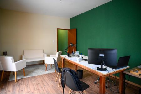 Casa à venda com 116m², 2 quartos e 6 vagas Casa à venda com 116m², 2 quartos e 6 vagasQuarto 1