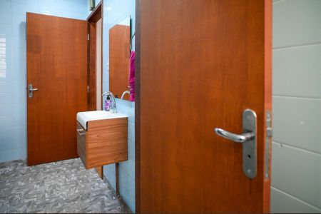 Casa à venda com 116m², 2 quartos e 6 vagas Casa à venda com 116m², 2 quartos e 6 vagasLavabo