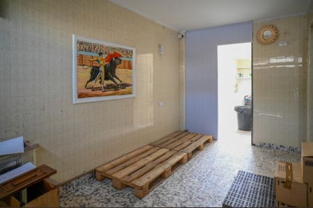 Casa à venda com 116m², 2 quartos e 6 vagas Casa à venda com 116m², 2 quartos e 6 vagasGaragem