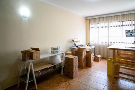 Casa à venda com 116m², 2 quartos e 6 vagas Casa à venda com 116m², 2 quartos e 6 vagasSala