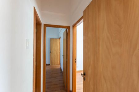 Apartamento à venda com 70m², 2 quartos e sem vagaCorredor