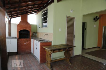 Apartamento à venda com 70m², 2 quartos e sem vagaÁrea comum